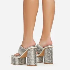 EGO Edge Padded Thong Strap Detail Square Toe Platform Block Heel Mule In Beige Snake Print Faux Leather -EGO shop 06 01 23 fw42038 sq