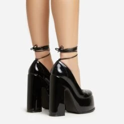 EGO Chandonier Lace Up Closed Toe Platform Block Heel In Black Patent -EGO shop 20 01 23 fw acc53078 sb2
