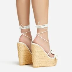 EGO Bloomy Lace Up 3D Flower Detail Woven Platform Wedge Heel In White Faux Leather -EGO shop 20 01 23 fw acc53124 sq