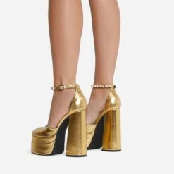 EGO So-Scandalous Diamante Strap Closed Square Toe Extreme Platform Block Heel In Gold Metallic Faux Leather -EGO shop 20 07 227164