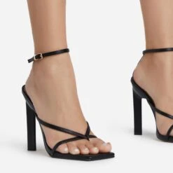 EGO Enlighten Criss Cross Square Toe Sculptured Block Heel In Black Faux Leather -EGO shop 24 02 227093