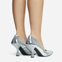 EGO Pointed Court Kitten Heel In Silver Patent -EGO shop 30 11 22 fw31736 sq