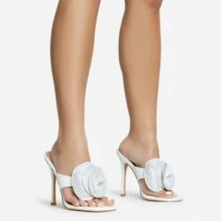 EGO Bouquet Oversized Diamante Rose Detail Thong Strap Square Toe Stiletto Heel Mule In White Faux Leather -EGO shop 30 11 22 fw31753 sq