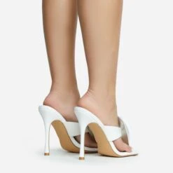 EGO Bouquet Oversized Diamante Rose Detail Thong Strap Square Toe Stiletto Heel Mule In White Faux Leather -EGO shop 30 11 22 fw31756 sq