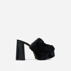 EGO Smoothie Faux Fur Detail Closed Toe Platform Block Heel Mule In Black Patent -EGO shop 30 11 22 fw31986 sq