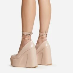 EGO Music-For-My-Ears Lace Up Closed Square Toe Platform Wedge Heel In Nude Patent -EGO shop 30 11 22 fw39648 sq