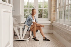 Vesper Footbed Black/Gold -EGO shop 8ZUVBZrdaPoYTjRtV4Gip5rU4 28664.1710257048