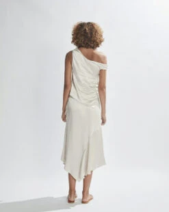 Isla Satin Midi Skirt Pearl -EGO shop Lunbx9fvduarc wUGEsFccO0g 22459.1710761451